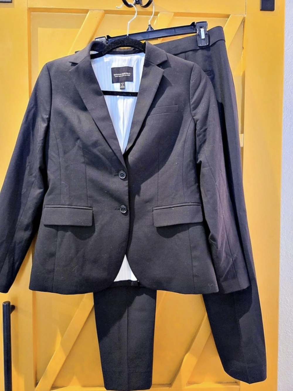 Banana Republic Long and Lean Blazer and Avery Pant Suit Set Size 4